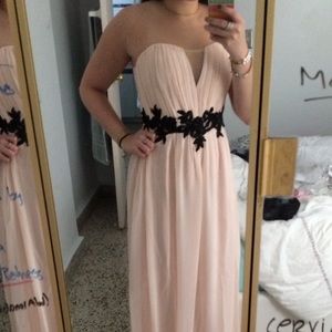Long/Maxi Formal Dress in color Nude/pink with balack detail, Never worn/ SIZE 2